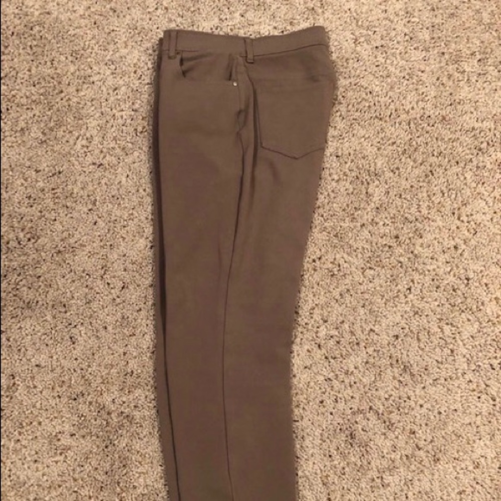 Chico’s ‘So Slimming’ pants